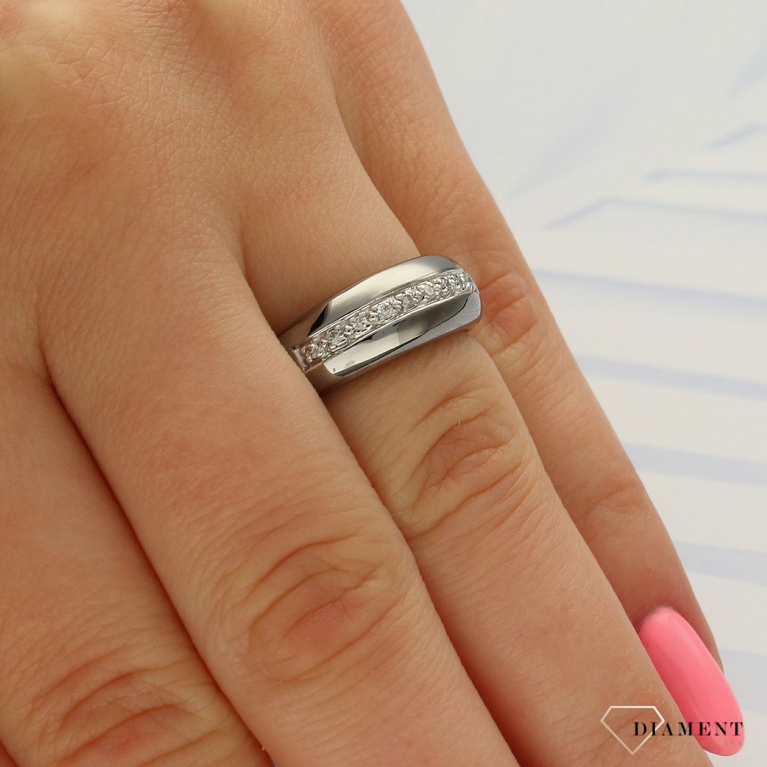 Pierścionek złoty DIAMENT 585 białe złoto i diamenty cer.012  WSI.jpg